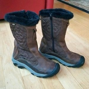 Warm Keen Womens winter boots